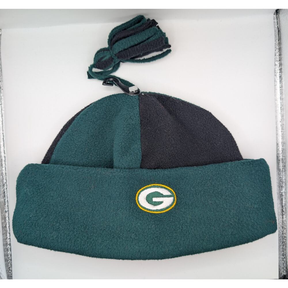Green Bay Packers Beanie Hat NFL Licensed Fleece Cap with Tassel Green & Black